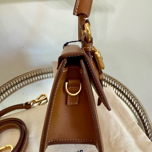 * SOLD SOMEWHERE ELSE* 
 NEW JACQUEMUS Medium Chiquito with buckle - Picture 8 of 8